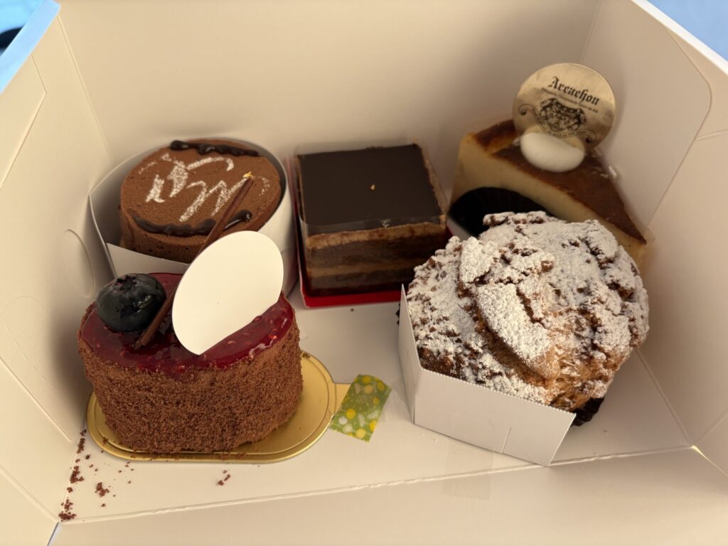 購入したケーキ
